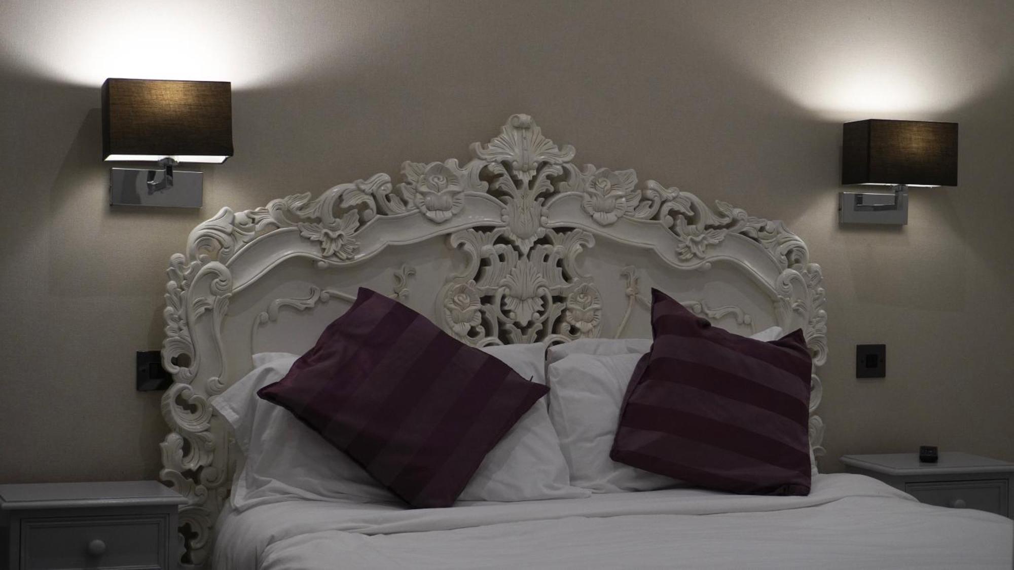 Hotel The Bell Shifnal Exterior foto